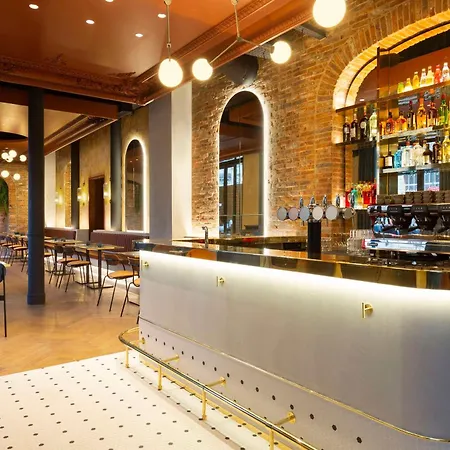 Hilton Opera Szálloda 4*