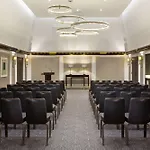 Hilton Opera 4*