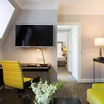 Hilton Opera Hotell
