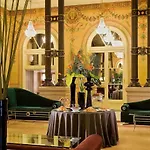Hilton Opera 4*