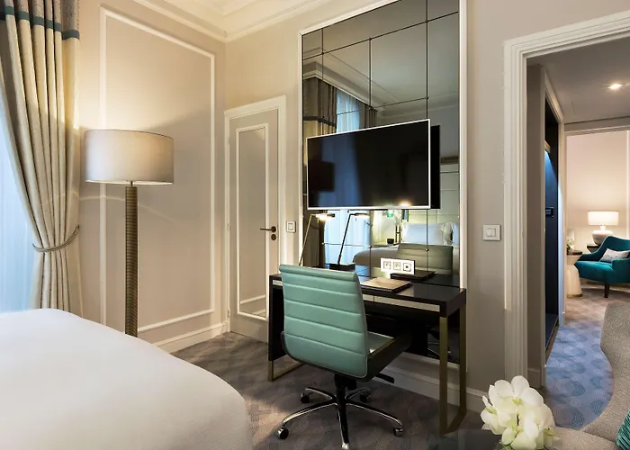 מלון Hilton Opera