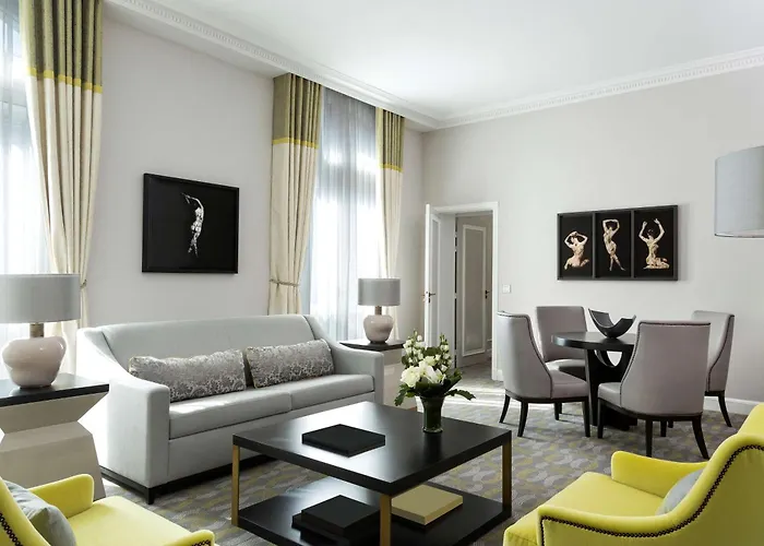 Hilton Opera פריז