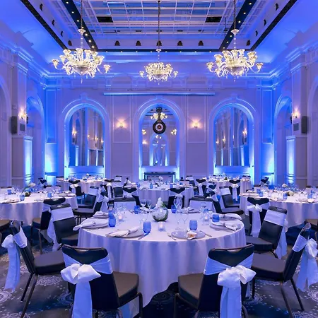 Hilton Opera Ξενοδοχείο 4*