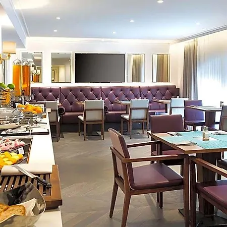 Hilton Opera 4* París