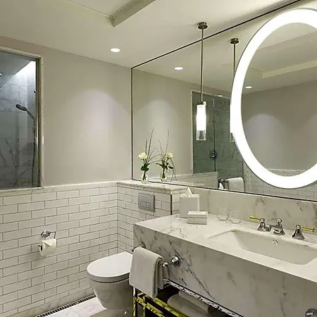Hilton Opera Hotel 4*
