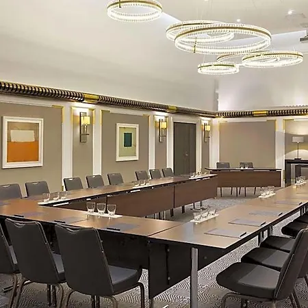 Hilton Opera 4* París