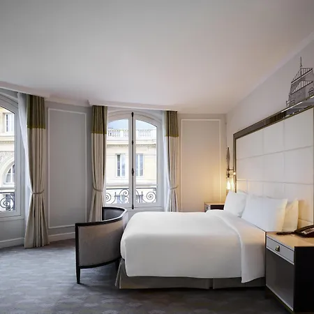 Hilton Opera Hotel 4*