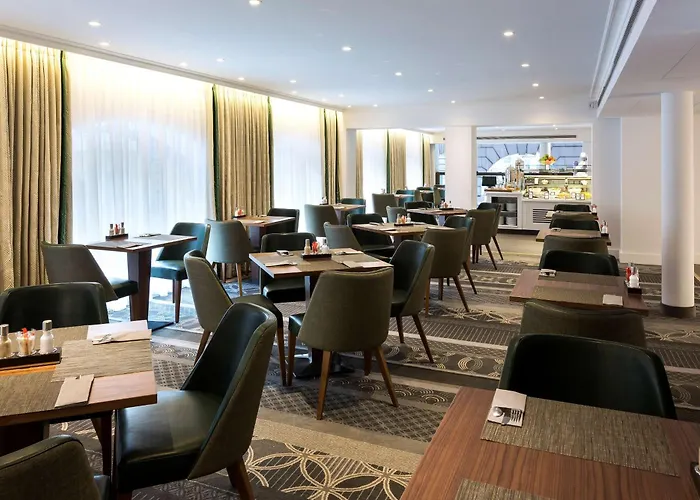 Hilton Opera Hotel 4*