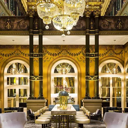 Hilton Opera Отель 4*