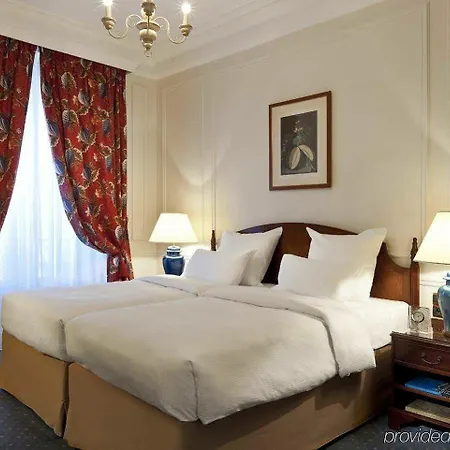 Hilton Opera