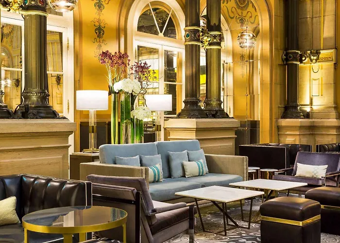 Hilton Opera Hotel 4*