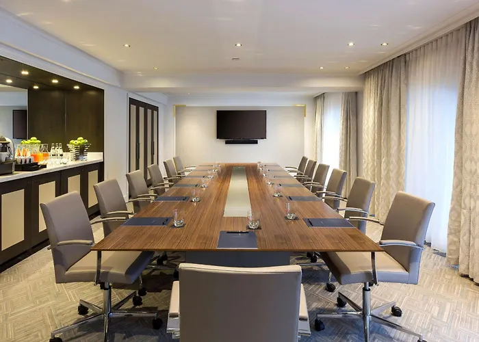 Hilton Opera 4* Paris